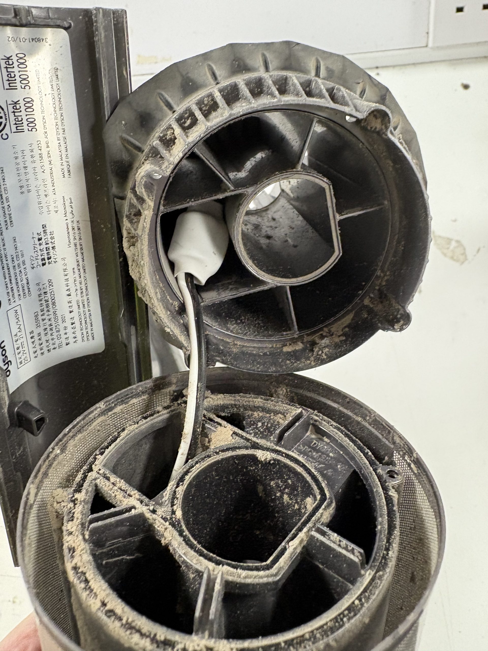 Dyson Cleaning (all models) - Image 2